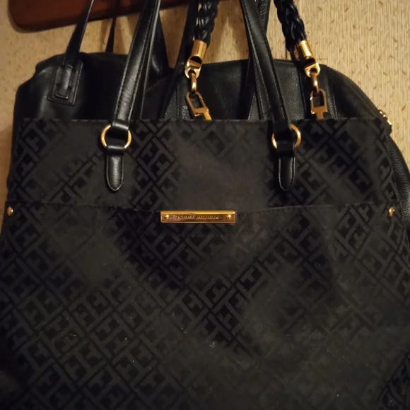 Coach / Michael Cole/fossil / pocketbooks like new also name brand wallets-- - Picture 7 of 7